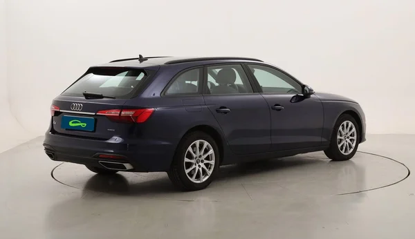 Audi A4 Allroad Quattro (2021) — foto 29 van 33
