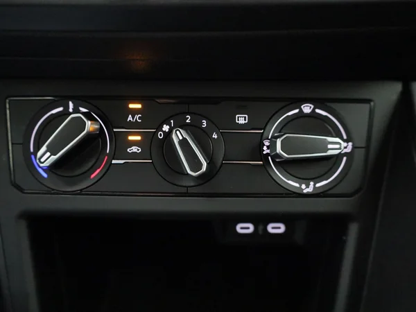 Volkswagen Polo (2024) — foto 13 van 38