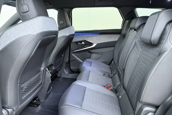 Peugeot 5008 (2025) — foto 17 van 18