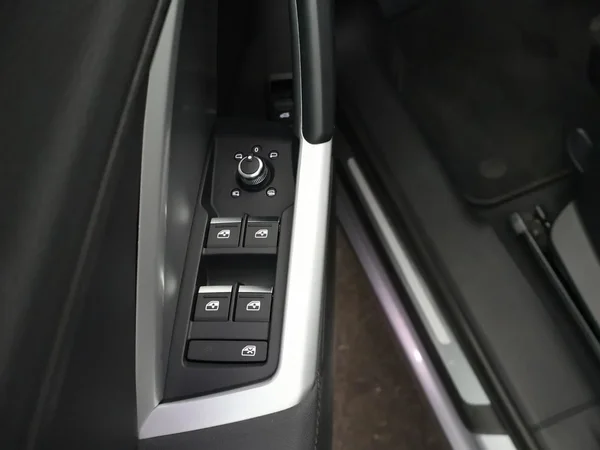 Audi Q3 (2019) — foto 17 van 31