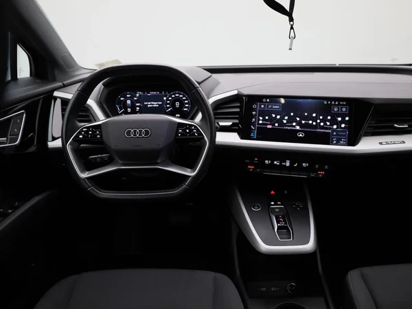 Audi Q4 e-tron (2023) — foto 43 van 43