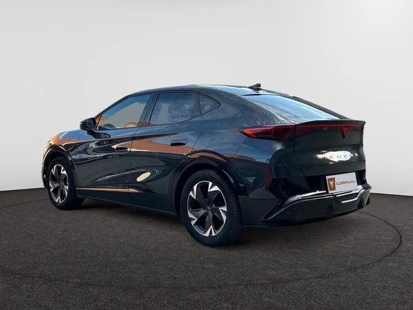 CUPRA Tavascan (2025) — foto 17 van 20