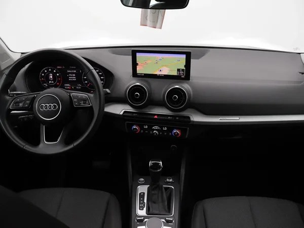 Audi Q2 (2023) — foto 3 van 24