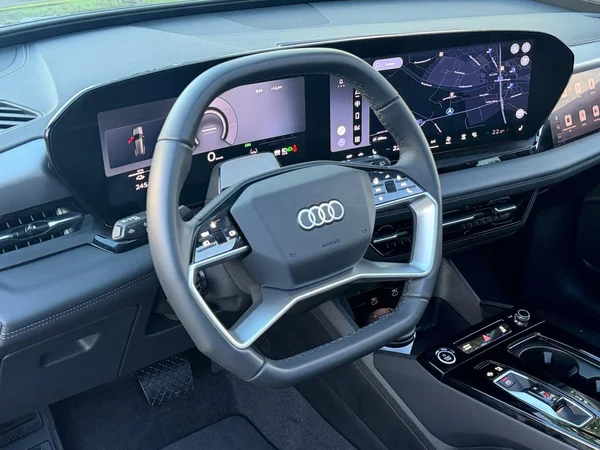 AUDI Q6 e-tron (2026) — foto 4 van 20