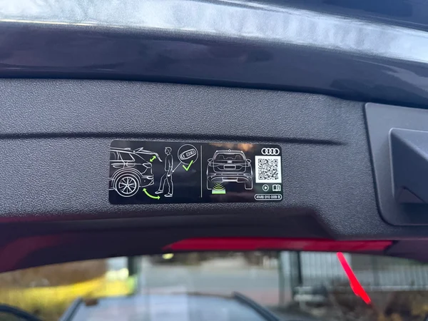 AUDI A5 Avant e-hybrid (PHEV) (2025) — foto 13 van 24