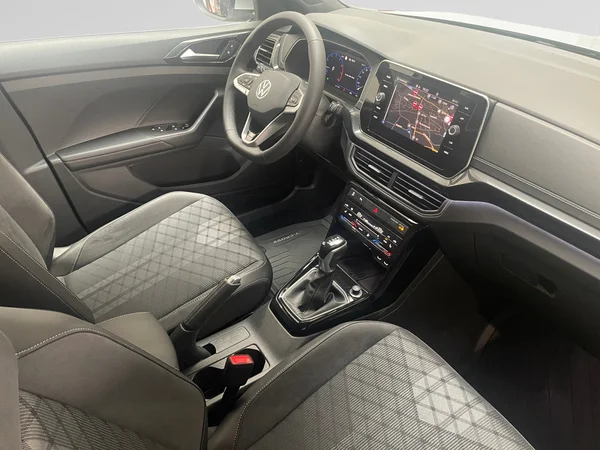VOLKSWAGEN T-Cross (2025) — foto 9 van 15