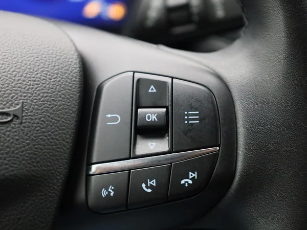 Ford Kuga (2022) — foto 20 van 40