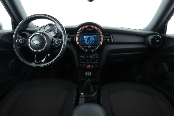 MINI MINI (2018) — foto 3 van 16