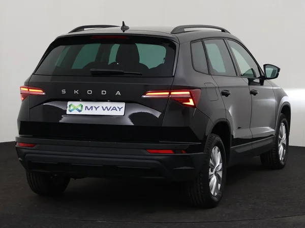 SKODA Karoq (2024) — foto 11 van 18