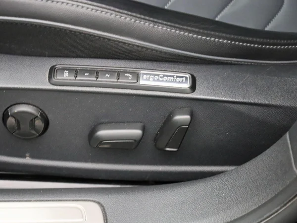 Volkswagen Arteon (2022) — foto 32 van 49