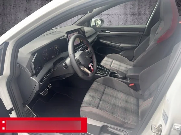 Volkswagen Golf VIII GTI (2024) — foto 9 van 12