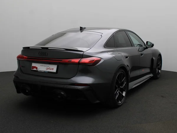 AUDI RS 5 PHEV (2026) — foto 12 van 18