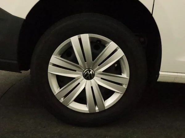 VOLKSWAGEN Caddy Maxi Cargo (2025) — foto 12 van 18