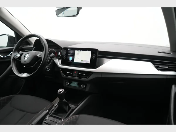 SKODA Kamiq (2023) — foto 22 van 28