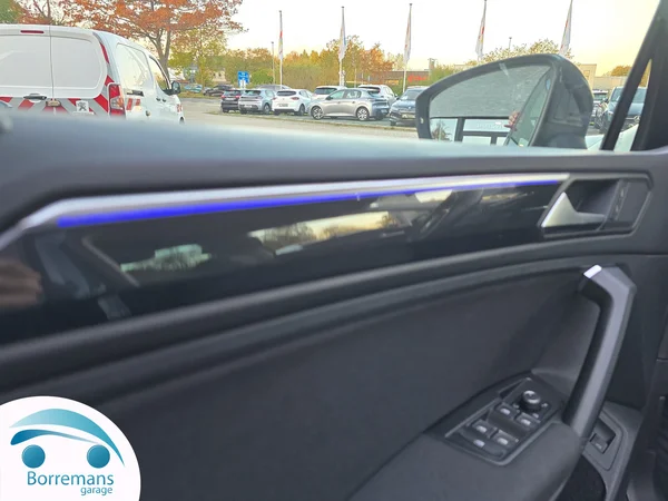 Volkswagen Tiguan (2023) — foto 13 van 40