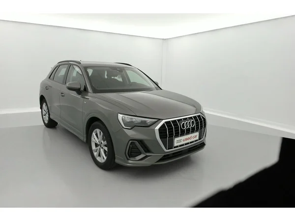 AUDI Q3 (2022) — foto 23 van 36