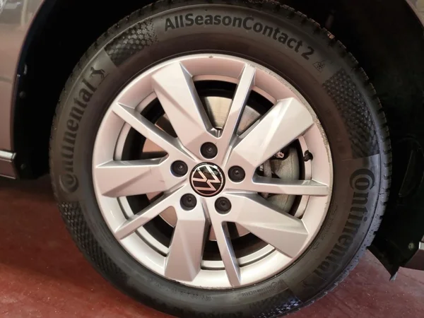 VOLKSWAGEN Caddy (2023) — foto 15 van 22