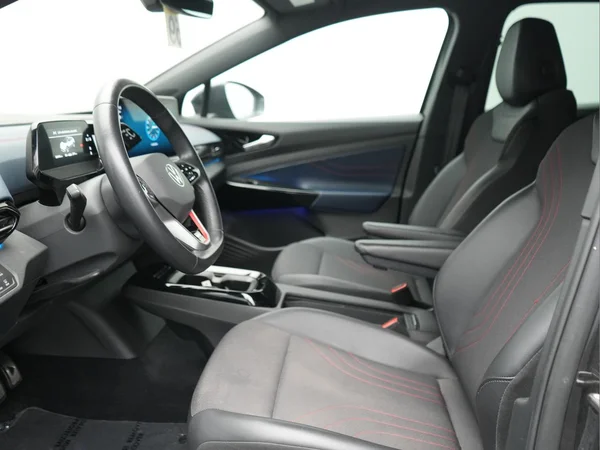 VOLKSWAGEN ID.4 (2021) — foto 48 van 49