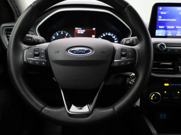 Ford Focus (2021) — foto 37 van 39