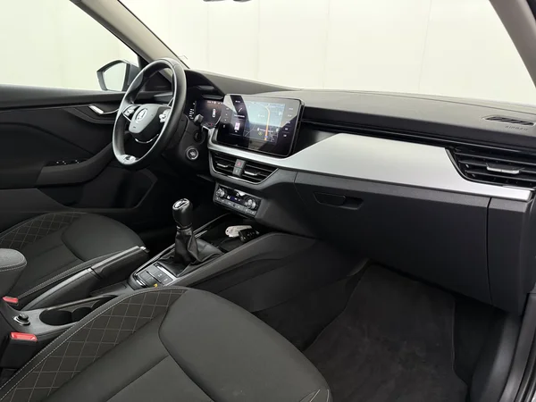 SKODA Kamiq (2022) — foto 3 van 27