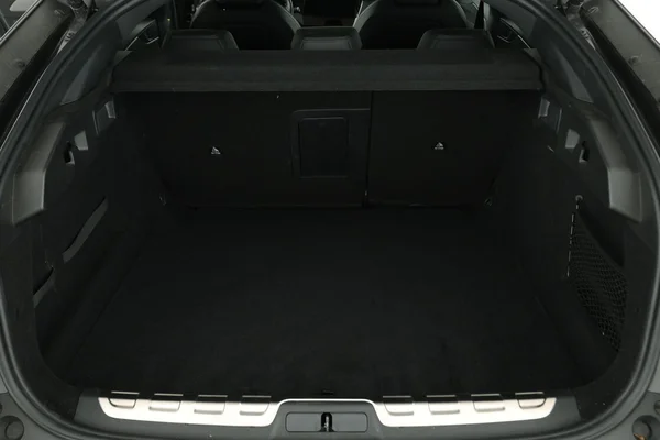 Peugeot 408 (2023) — foto 8 van 16