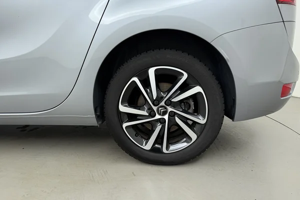 Citroen Grand C4 Spacetourer (2022) — foto 17 van 20