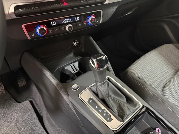 Audi Q2 (2026) — foto 9 van 29