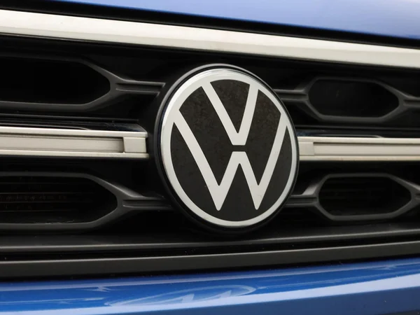 Volkswagen T-Roc (2023) — foto 43 van 48
