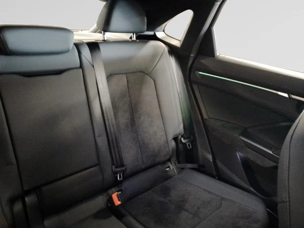 AUDI RS Q3 Sportback (2020) — foto 11 van 24