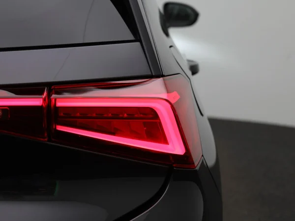 CUPRA Born (2022) — foto 36 van 47