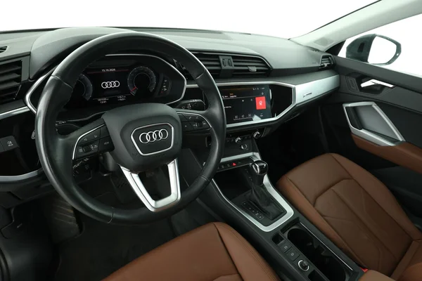 Audi Q3 (2022) — foto 2 van 16