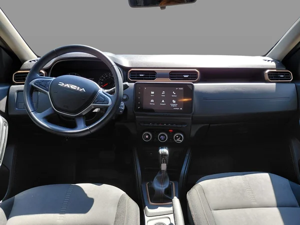 Dacia Duster (2024) — foto 16 van 18