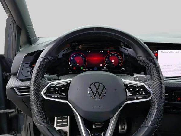 Volkswagen Golf (2023) — foto 2 van 18