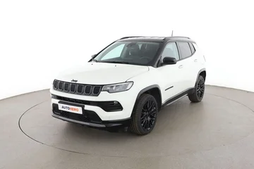 Jeep Compass ed9924c9-cb52-4a4f-8426-0e3fecd17dda