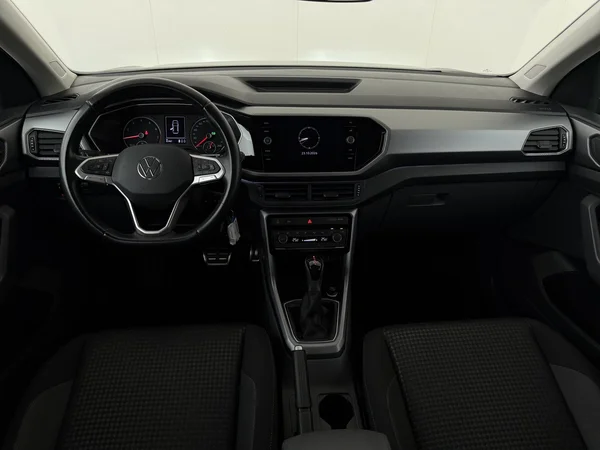 VOLKSWAGEN T-Cross (2021) — foto 26 van 26