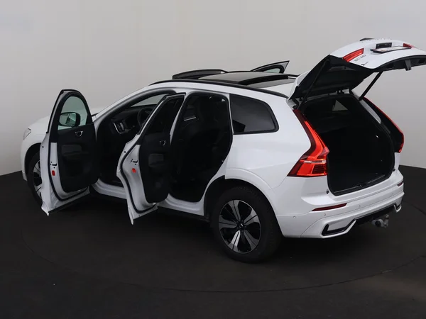 VOLVO XC60 (2024) — foto 31 van 32