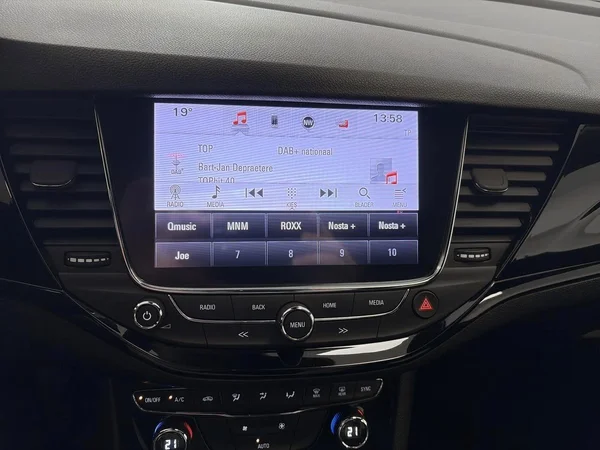 Opel Astra (2018) — foto 4 van 20