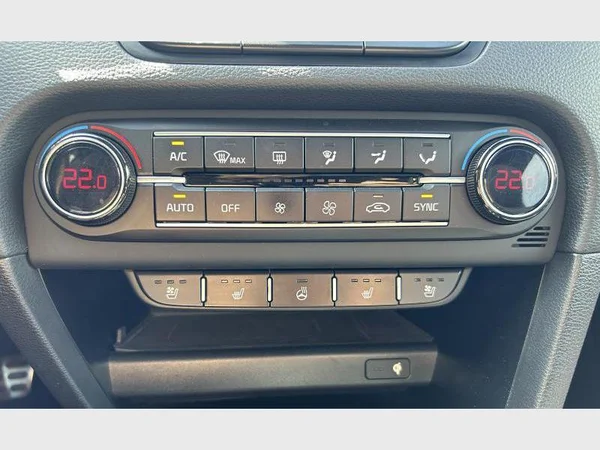 Kia XCEED (2024) — foto 9 van 33