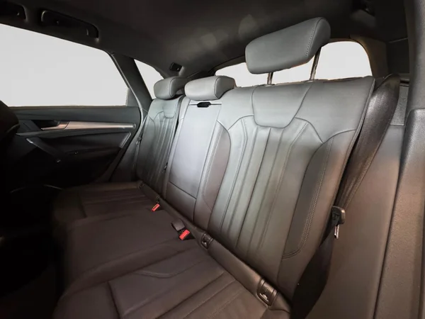 AUDI Q5 Dsl (2021) — foto 10 van 24
