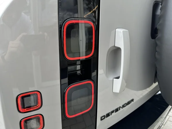 Land Rover Defender (2026) — foto 25 van 33