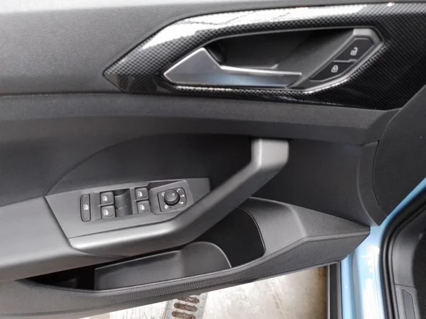 VOLKSWAGEN T-Cross (2025) — foto 8 van 23