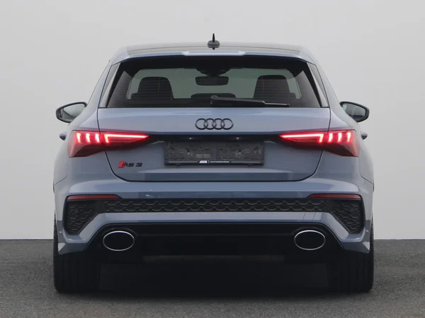 AUDI RS3 Sportback (2023) — foto 19 van 22