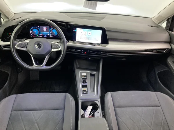 VOLKSWAGEN Golf Variant VIII (2021) — foto 35 van 36