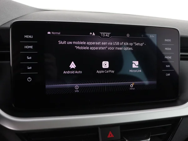 SKODA Kamiq (2022) — foto 13 van 30