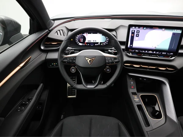 CUPRA Terramar e-Hybrid (PHEV) (2025) — foto 4 van 22