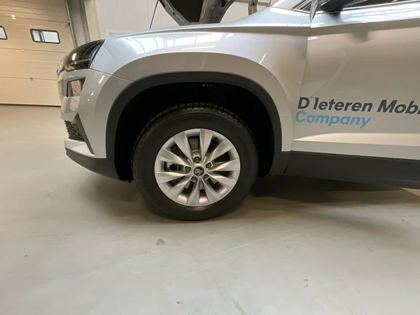 SKODA Karoq (2025) — foto 6 van 24