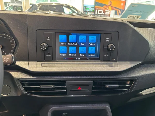 VOLKSWAGEN Caddy Van (2025) — foto 5 van 24