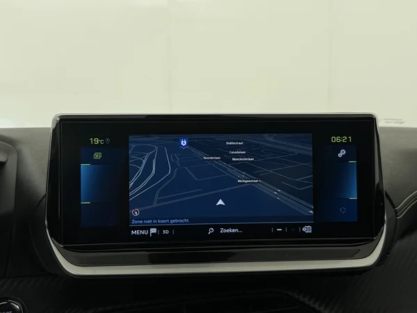 PEUGEOT 208 (2022) — foto 10 van 31