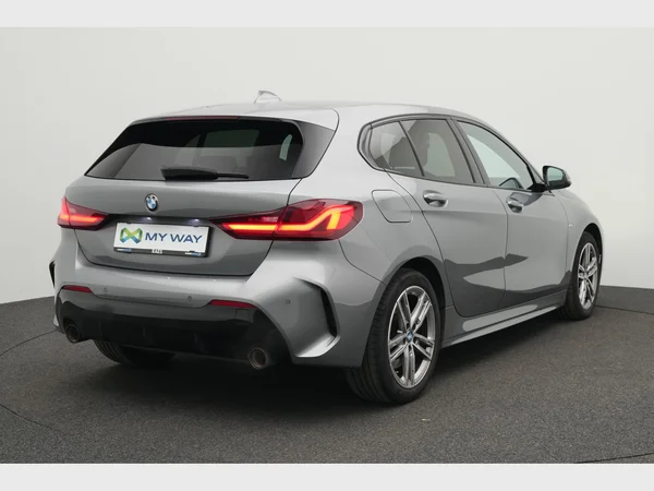 BMW 120 Hatch (2022) — foto 10 van 26