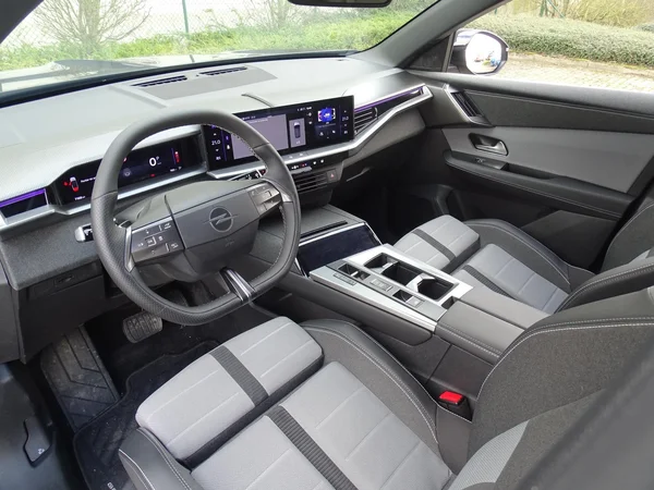 Opel Grandland (2025) — foto 3 van 32